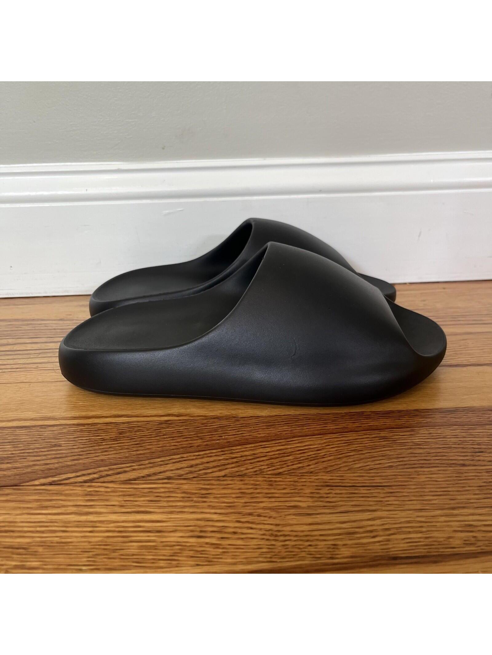 Yeezy Yzy Ys02 Coal Black Slides Brand New Size 9
